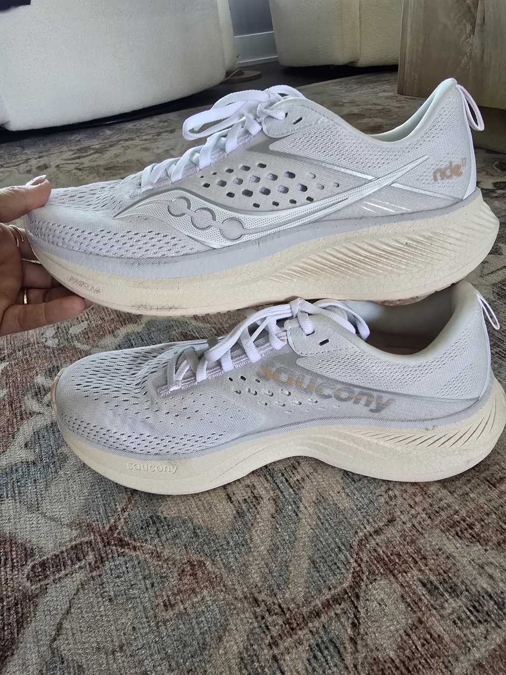 Saucony Women's White Running Shoes - Lightweight Cushioning Ride 17